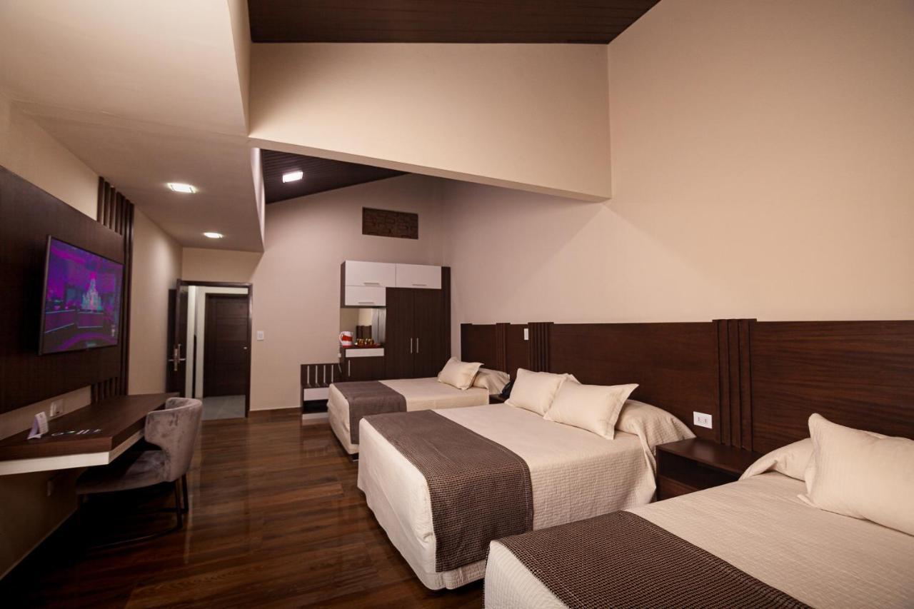 Hotel Sirari By Regina Santa Cruz de La Sierra Esterno foto