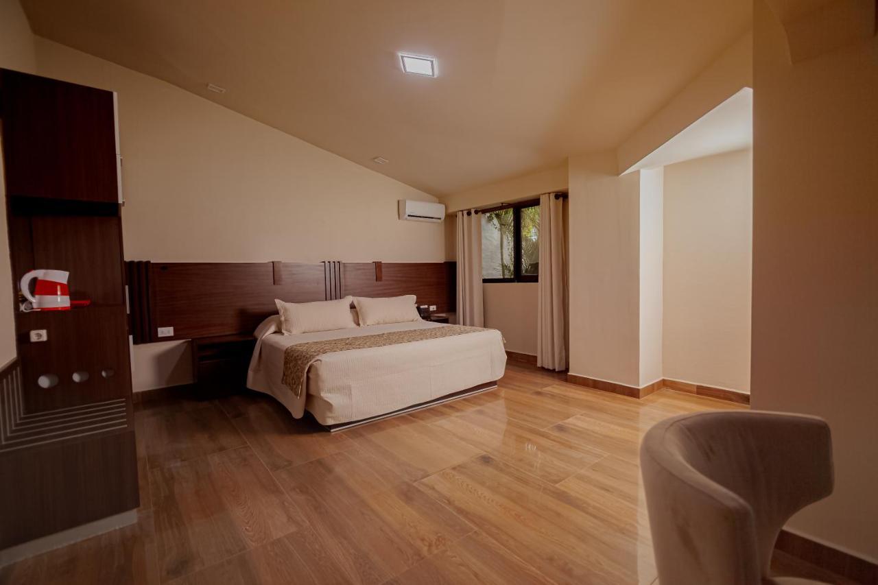 Hotel Sirari By Regina Santa Cruz de La Sierra Esterno foto